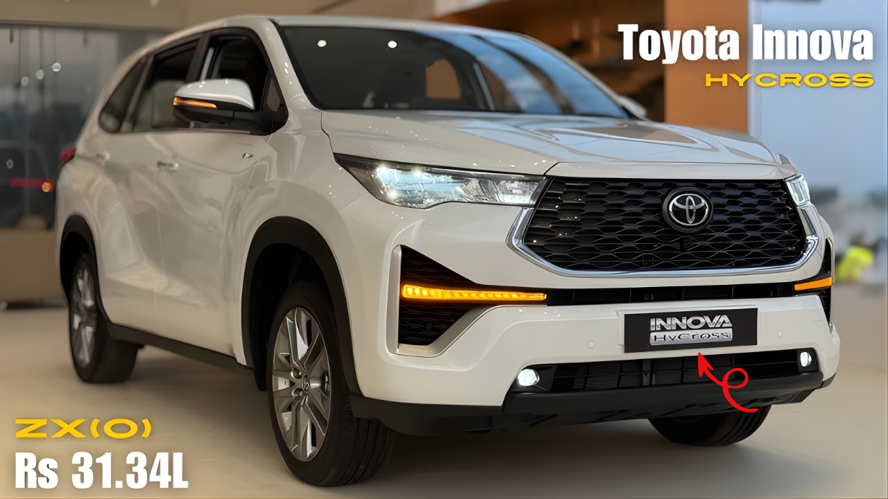 Toyota Innova Hycross